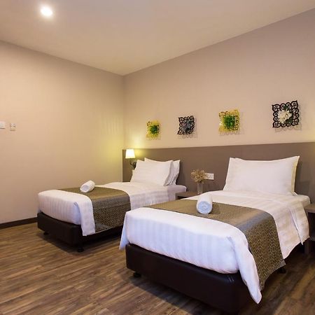 Dk Hotel Johor Bahru Ngoại thất bức ảnh